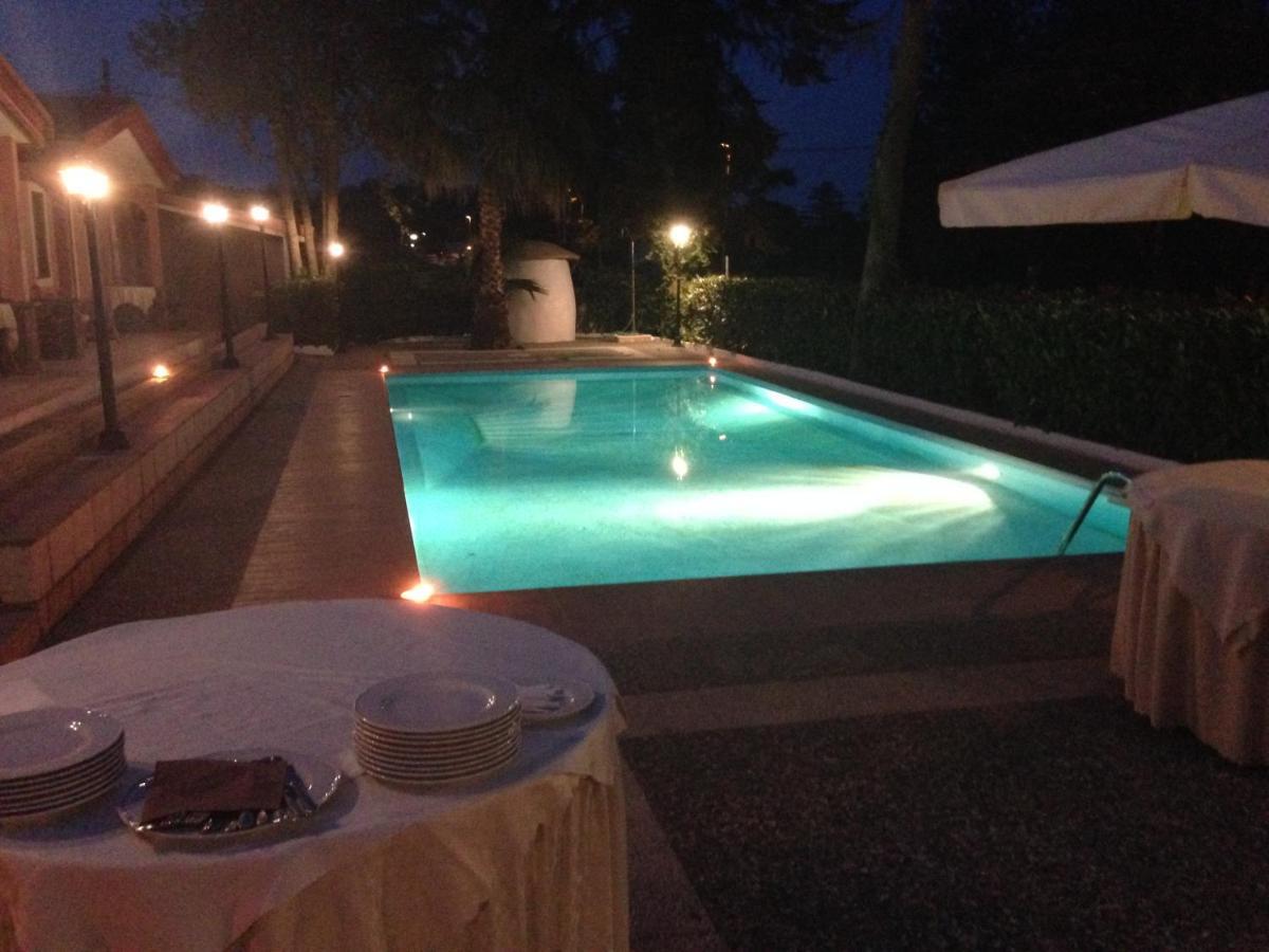 Hotel La Pineta Joppolo 外观 照片