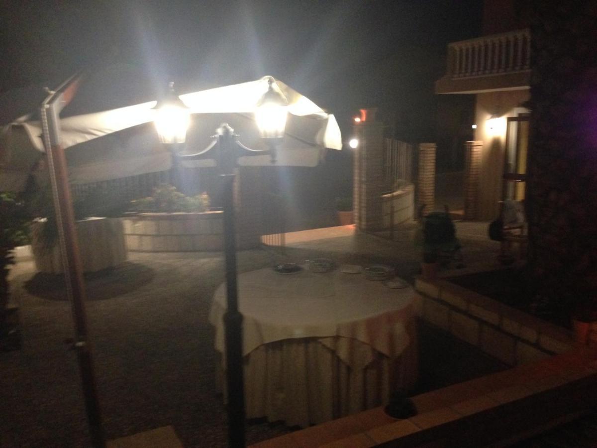 Hotel La Pineta Joppolo 外观 照片