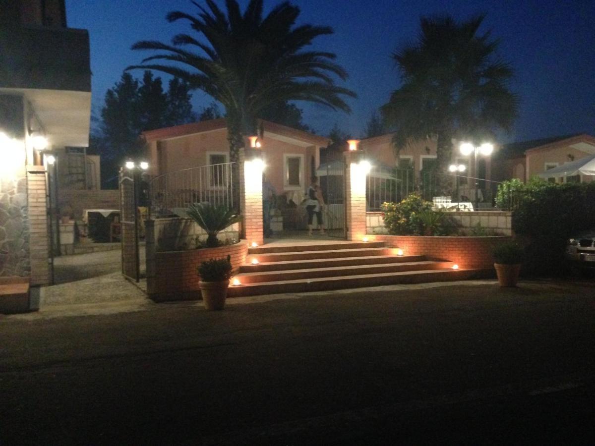 Hotel La Pineta Joppolo 外观 照片