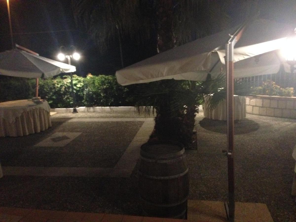 Hotel La Pineta Joppolo 外观 照片
