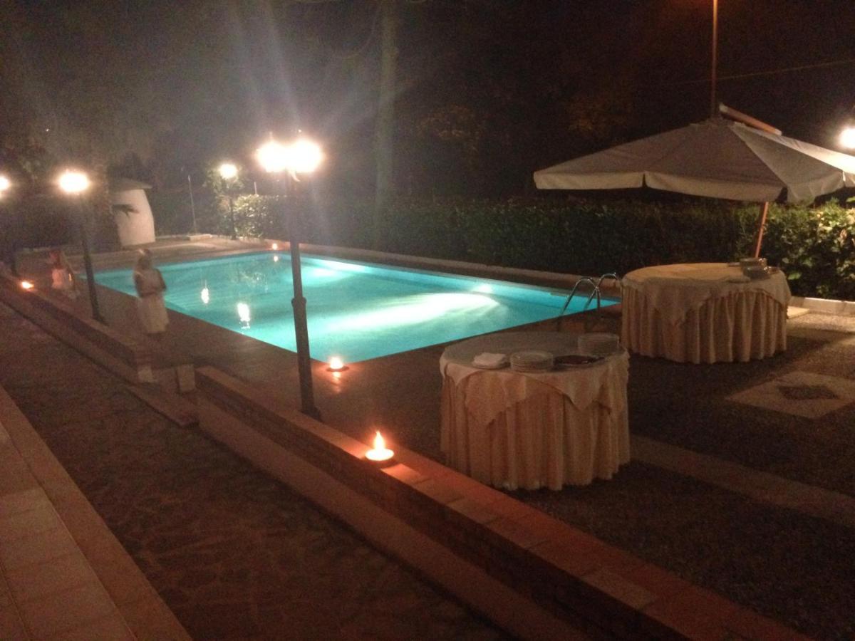 Hotel La Pineta Joppolo 外观 照片