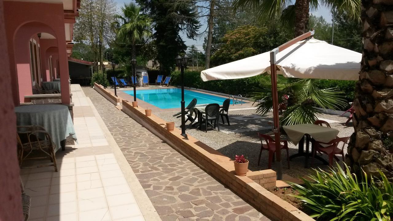 Hotel La Pineta Joppolo 外观 照片